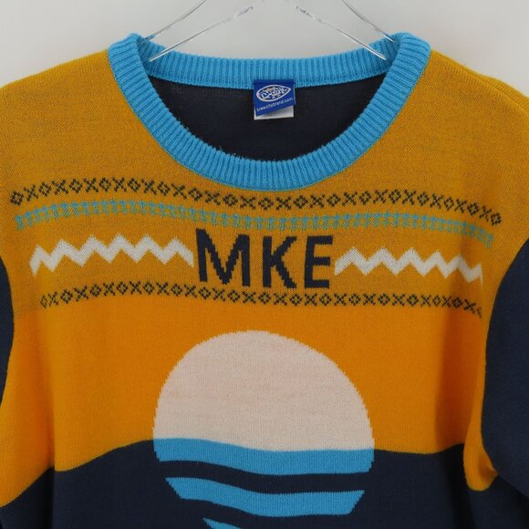 Brew City Adult XL Milwaukee The Good Land Wisconsin Crewneck Pullover Sweater - Picture 3 of 12